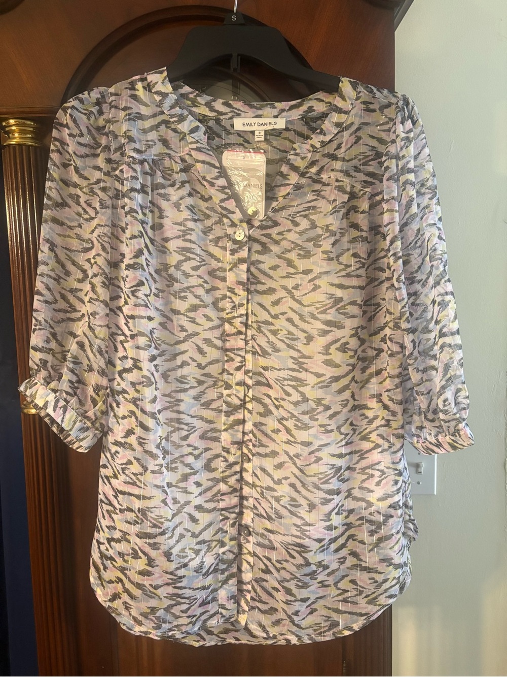 NWT Emily Daniels Print Button-Up Blouse